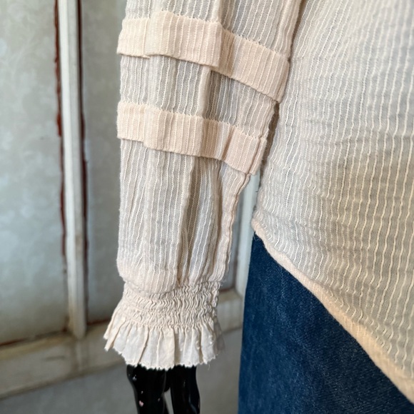 Faherty Willa Vanilla Cream Ruffle Neck Button 100% Cotton Blouse Boho Sz Large - Picture 3 of 7